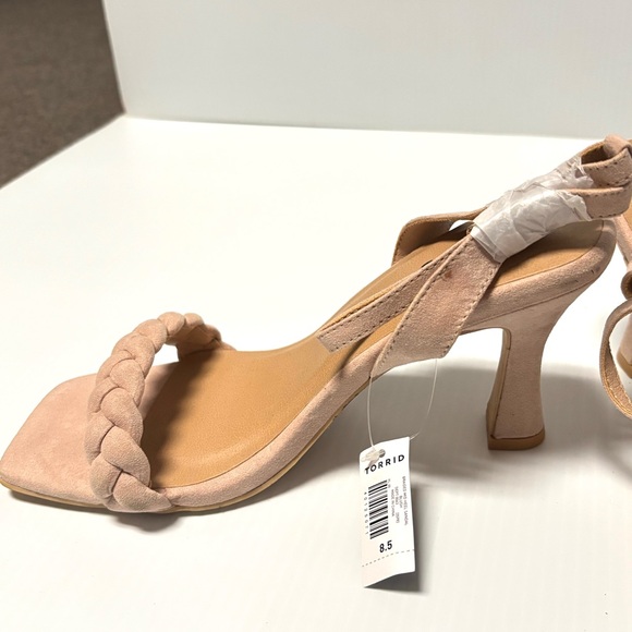 Torrid Blush Braided Sandal Size 8.5 - Picture 3 of 11